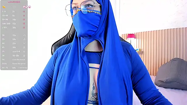 Snapshot of zully_01 chatting on July 22, 2026, 9:22 am zully 01 online show from July 22, 2026, 9:22 am