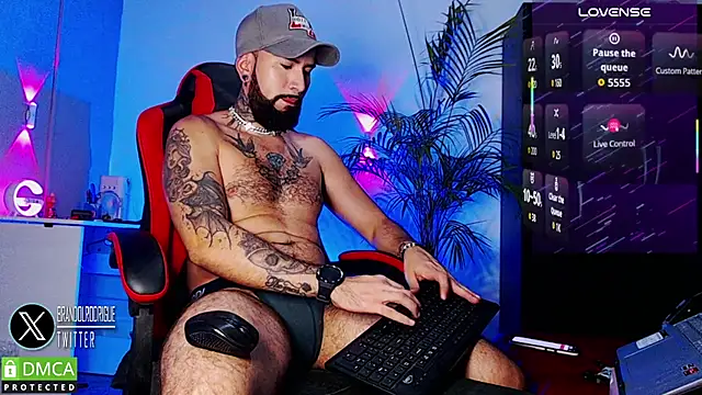 Diilanhott online show from June 24, 2026, 9:23 pm