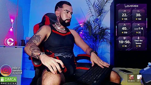 Diilanhott online show from July 25, 2026, 11:44 pm
