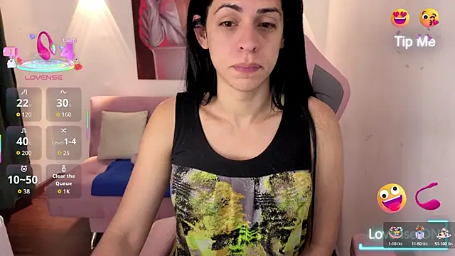 vittorialombardi   online show from September 11, 2025, 8:14 am