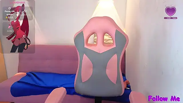 vittorialombardi   online show from January 10, 2026, 7:15 am