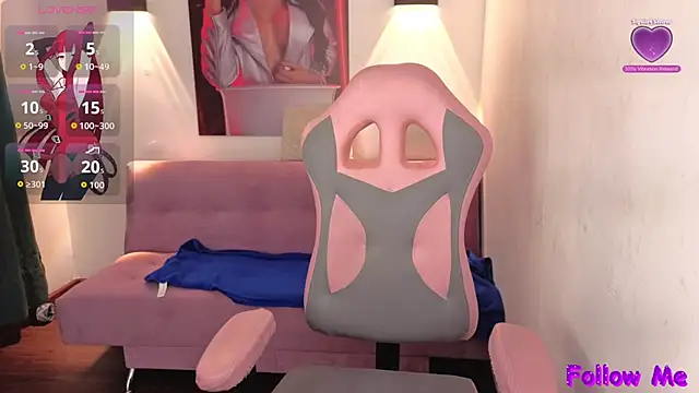 vittorialombardi   online show from October 8, 2025, 8:16 am