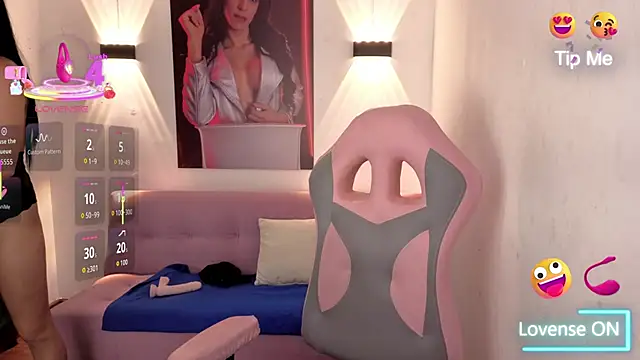 vittorialombardi   online show from September 10, 2025, 8:13 am