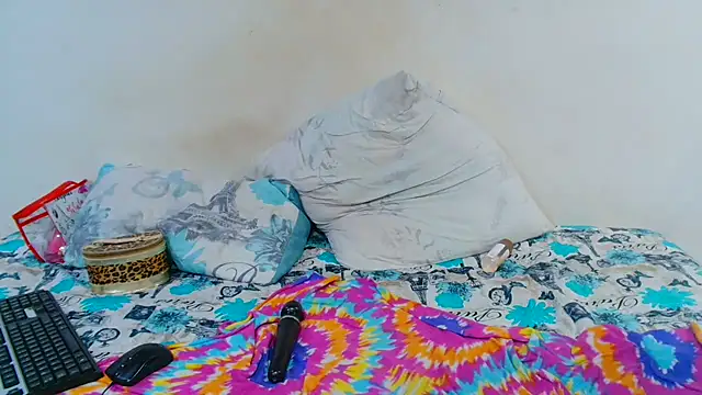 Snapshot of BootyK24 chatting on March 7, 2025, 1:20 am BootyK24 online show from March 7, 2025, 1:20 am