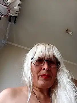 Rousmk1 online show from December 26, 2024, 6:54 pm