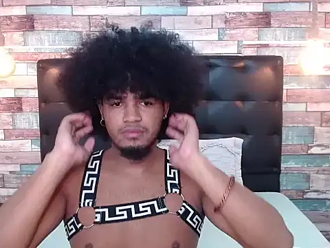 Snapshot of JaicobRuneer chatting on October 11, 2025, 12:44 am JaicobRuneer online show from October 11, 2025, 12:44 am