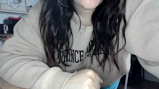 Kittyymaze1 online show from February 12, 2026, 12:49 pm