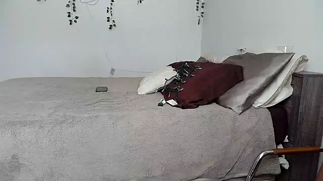 Kittyymaze1 online show from January 6, 2026, 8:13 pm