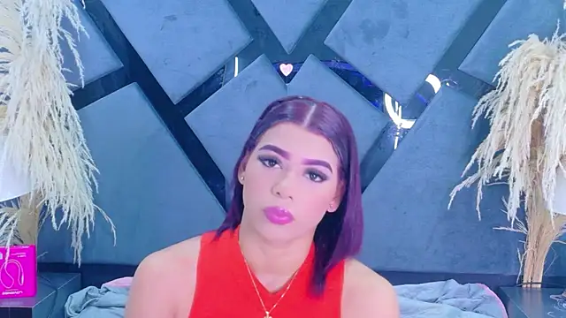 TiaraRosse online show from May 15, 2026, 3:48 am