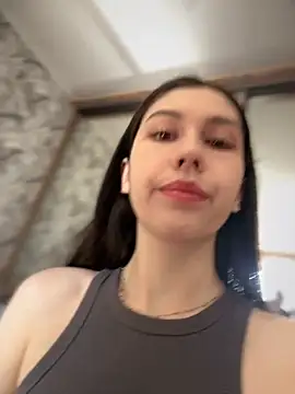 LushLuna online show from September 10, 2025, 8:57 am