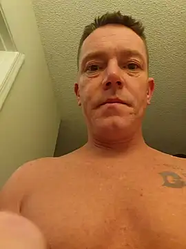 Bigtater1999 online show from October 2, 2025, 1:31 am