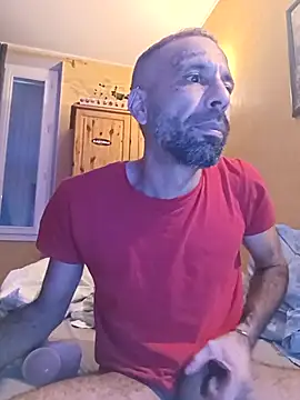 arrow13680 online show from December 3, 2025, 8:58 am