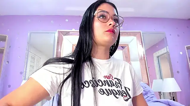 scarlette 15  online show from April 26, 2026, 12:24 pm