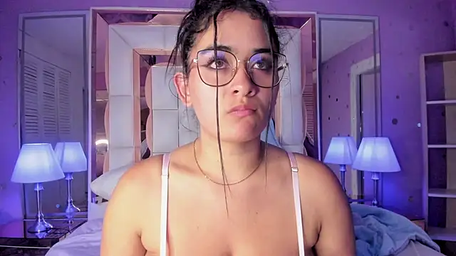 scarlette 15  online show from July 24, 2026, 3:19 pm