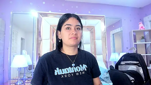 Snapshot of scarlette_15_ chatting on June 6, 2026, 3:12 am scarlette 15 online show from June 6, 2026, 3:12 am