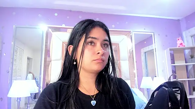 Snapshot of scarlette_15_ chatting on June 3, 2026, 3:07 am scarlette 15 online show from June 3, 2026, 3:07 am