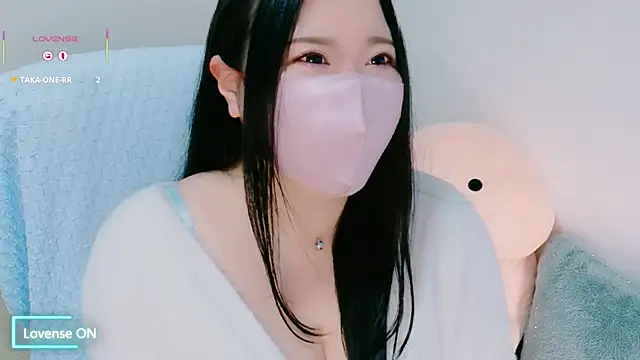 Snapshot of yukinko_o_ chatting on May 1, 2026, 12:43 pm yukinko o online show from May 1, 2026, 12:43 pm