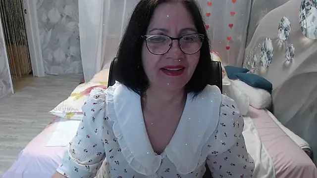 OlgaHottie online show from April 6, 2026, 11:28 pm