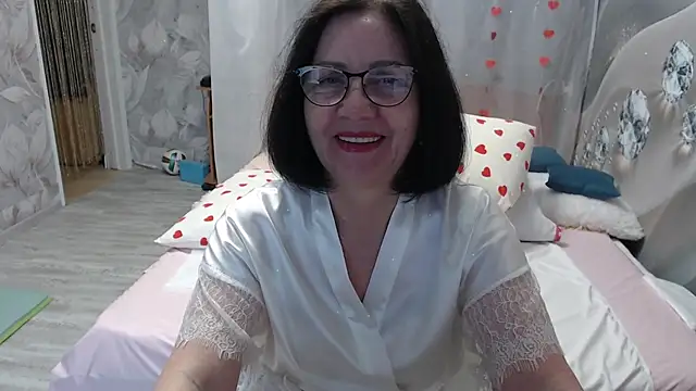 OlgaHottie online show from May 3, 2026, 11:41 pm