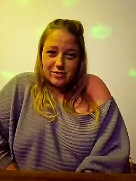 tessa91NL online show from December 5, 2024, 9:22 pm