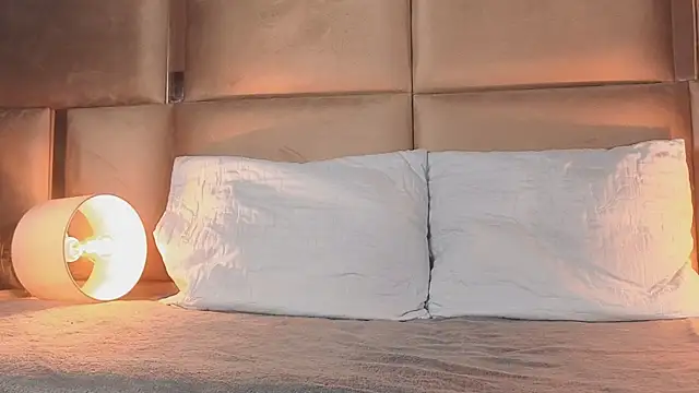 angelinepossy online show from September 25, 2025, 9:54 pm