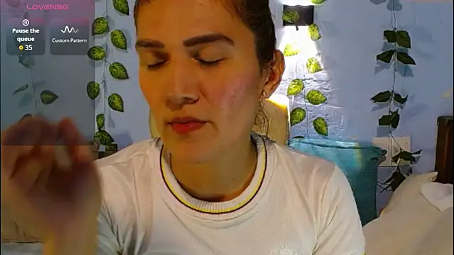 venus swet  online show from June 28, 2026, 2:40 am