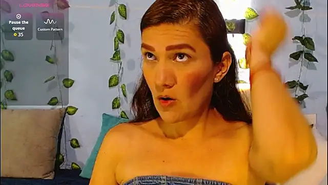 venus swet  online show from July 12, 2026, 9:15 pm