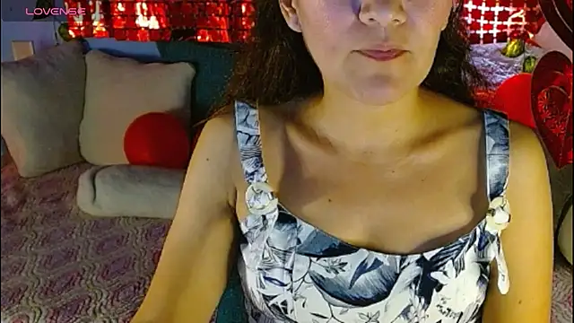 Snapshot of venus_swet_ chatting on February 23, 2026, 2:50 pm venus swet online show from February 23, 2026, 2:50 pm