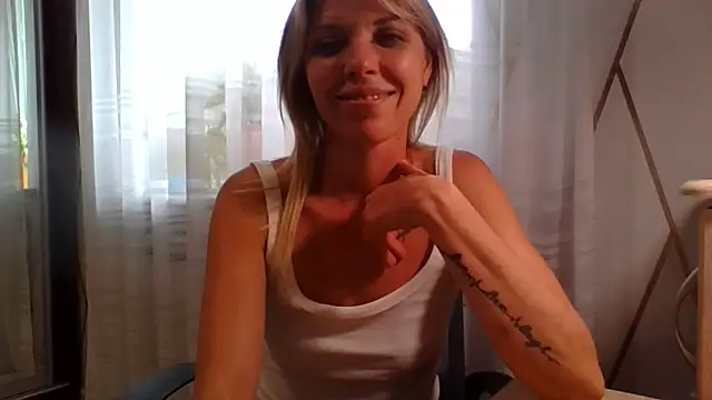 VelvetLove287 online show from July 14, 2026, 1:50 pm