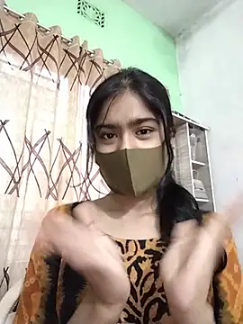 Snapshot of Arisha- chatting on July 22, 2026, 6:15 am Arisha- online show from July 22, 2026, 6:15 am