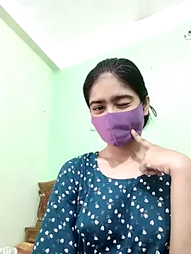 Snapshot of Arisha- chatting on May 9, 2026, 5:00 am Arisha- online show from May 9, 2026, 5:00 am