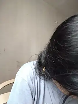 Snapshot of Arisha- chatting on August 4, 2026, 6:51 am Arisha- online show from August 4, 2026, 6:51 am