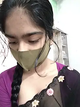 Snapshot of Arisha- chatting on July 25, 2026, 6:32 am Arisha- online show from July 25, 2026, 6:32 am