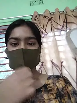 Snapshot of Arisha- chatting on July 8, 2026, 6:03 am Arisha- online show from July 8, 2026, 6:03 am