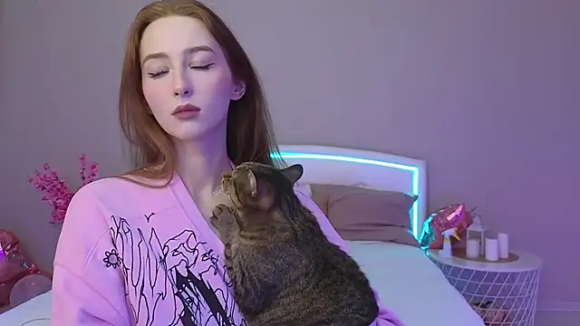 MichaDenver online show from December 2, 2025, 9:55 am