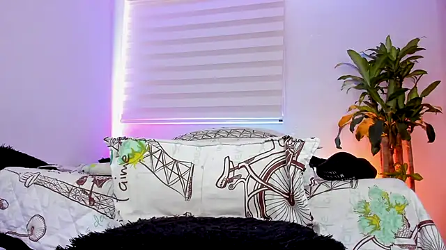 aldrinwhite online show from October 9, 2025, 5:57 pm