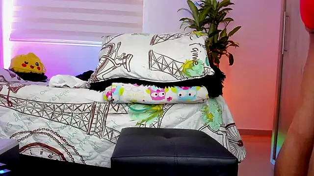 aldrinwhite online show from October 10, 2025, 6:42 pm