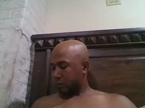 Frankie0880 online show from December 31, 2024, 11:39 pm