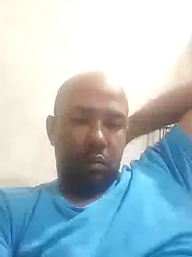 Frankie0880 online show from January 10, 2025, 10:25 pm