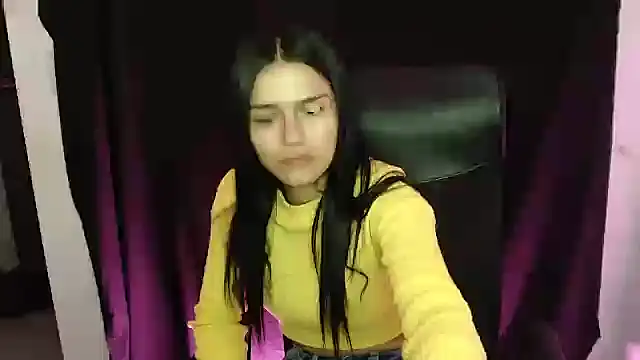 Snapshot of cloe_fox chatting on October 9, 2025, 1:39 am cloe fox online show from October 9, 2025, 1:39 am