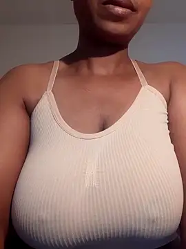 Snapshot of realsquirter chatting on March 11, 2026, 10:09 am realsquirter online show from March 11, 2026, 10:09 am