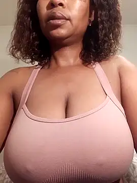 Snapshot of realsquirter chatting on June 21, 2026, 8:42 am realsquirter online show from June 21, 2026, 8:42 am