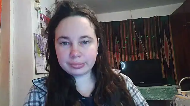 Cora Maro online show from November 3, 2025, 10:24 pm