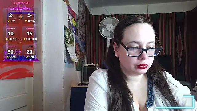 Snapshot of Cora_Maro chatting on July 31, 2026, 10:25 am Cora Maro online show from July 31, 2026, 10:25 am