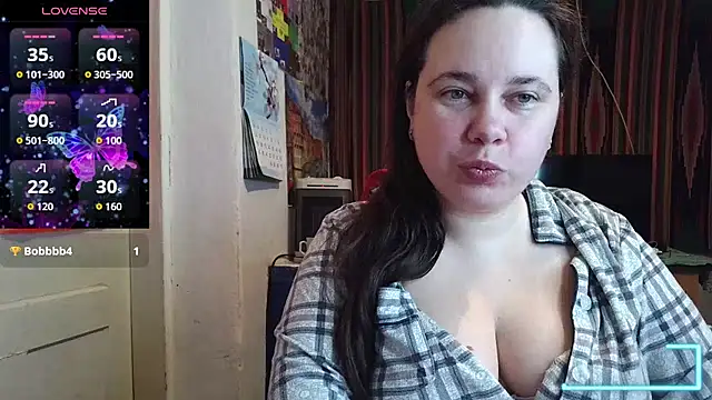 Cora Maro online show from April 22, 2026, 11:33 pm