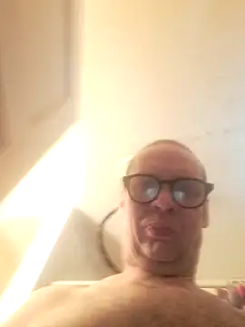 fastesttongue1680 online show from February 6, 2025, 4:25 pm