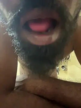 Snapshot of A-mira chatting on February 13, 2026, 6:52 pm A-mira online show from February 13, 2026, 6:52 pm