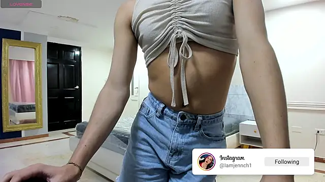 charolbruce 1 online show from June 22, 2026, 11:51 am