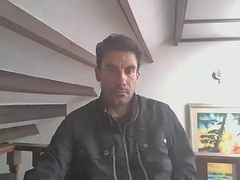 elkike1980 online show from May 4, 2026, 4:21 pm