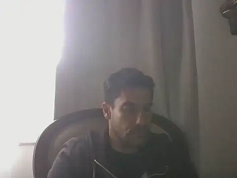 elkike1980 online show from May 8, 2026, 3:49 pm